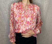 Load image into Gallery viewer, Blouse à motifs
